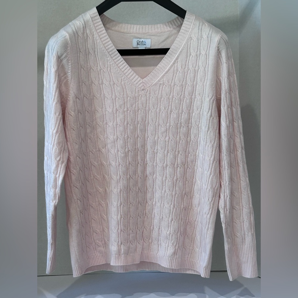 Croft & Barrow Light Pink V-Neck Sweater